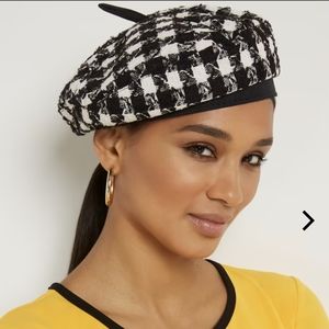 NWT New York & Co Houndstooth Beret
